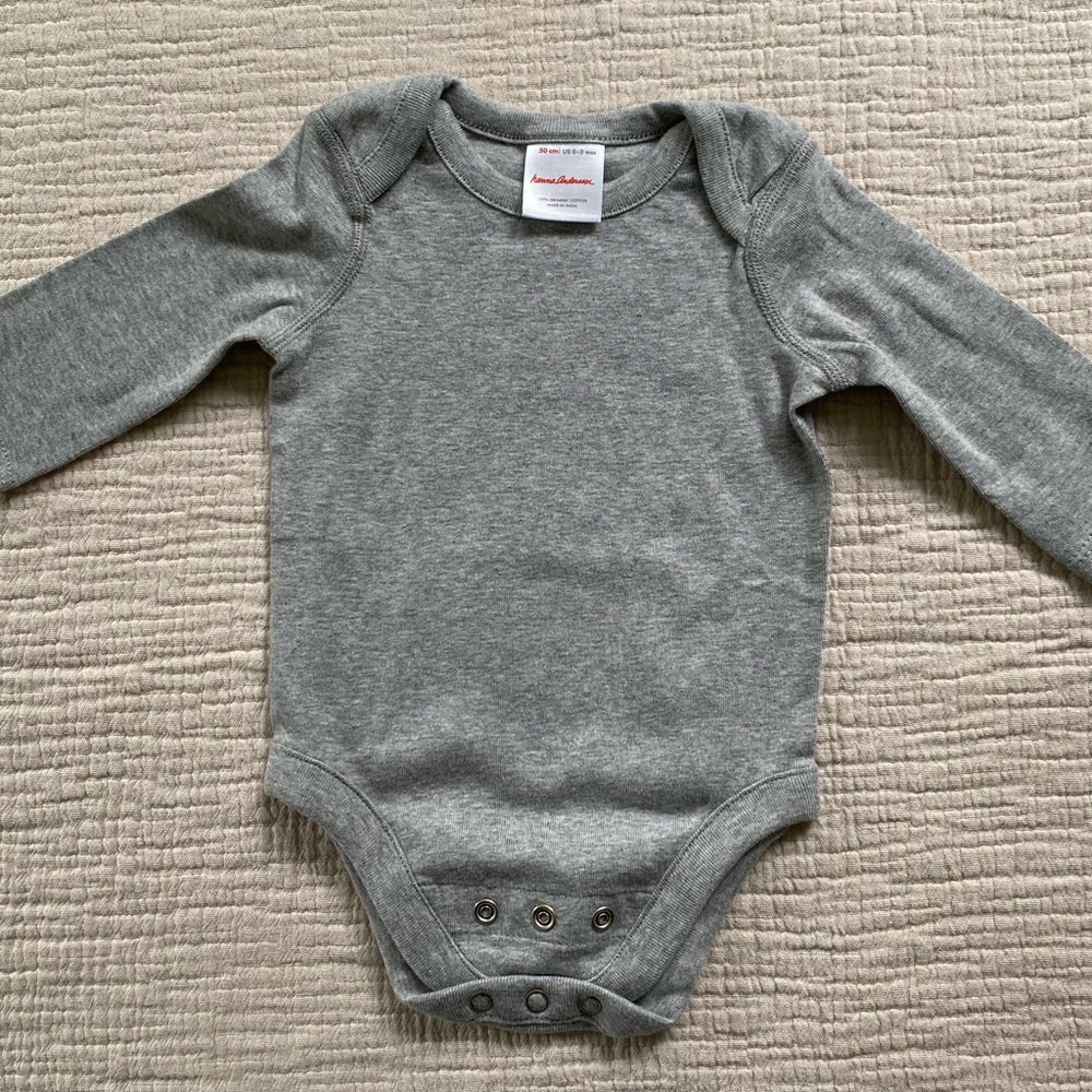 NWOT Hanna Andersson Onesie 0-3 Mo
